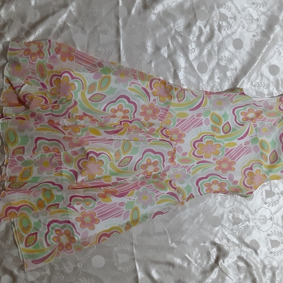 Beautiful dress - Picture 9 of 10